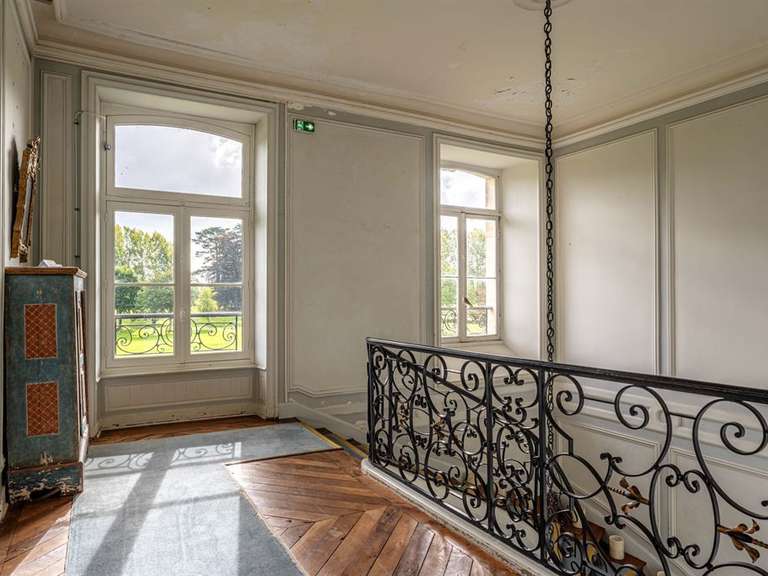 Château Coutances - 15 chambres - 520m²