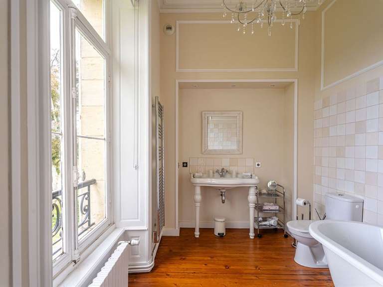 Château Coutances - 15 chambres - 520m²