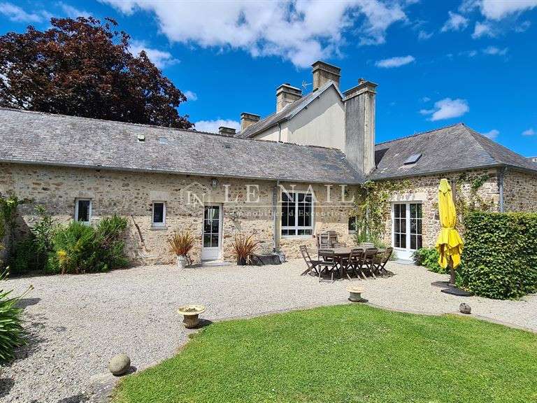 Maison Coutances - 5 chambres - 246m²