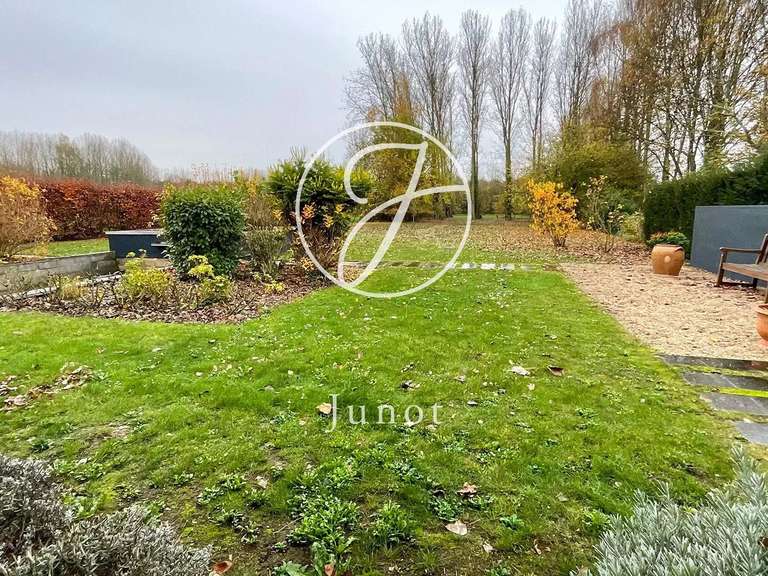 House Coutiches - 4 bedrooms - 220m²
