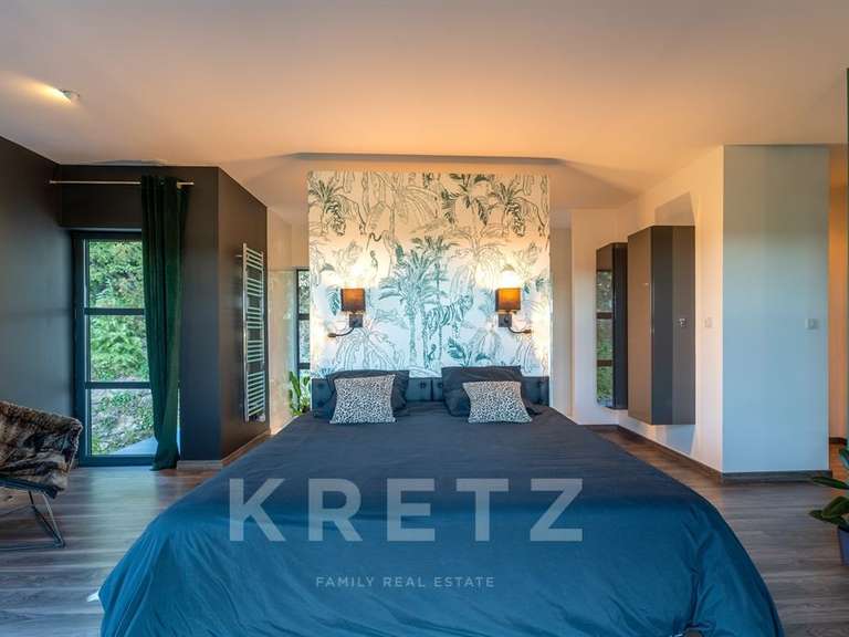 Maison Couzon-au-Mont-d'Or - 180m²