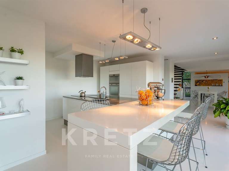 Maison Couzon-au-Mont-d'Or - 180m²