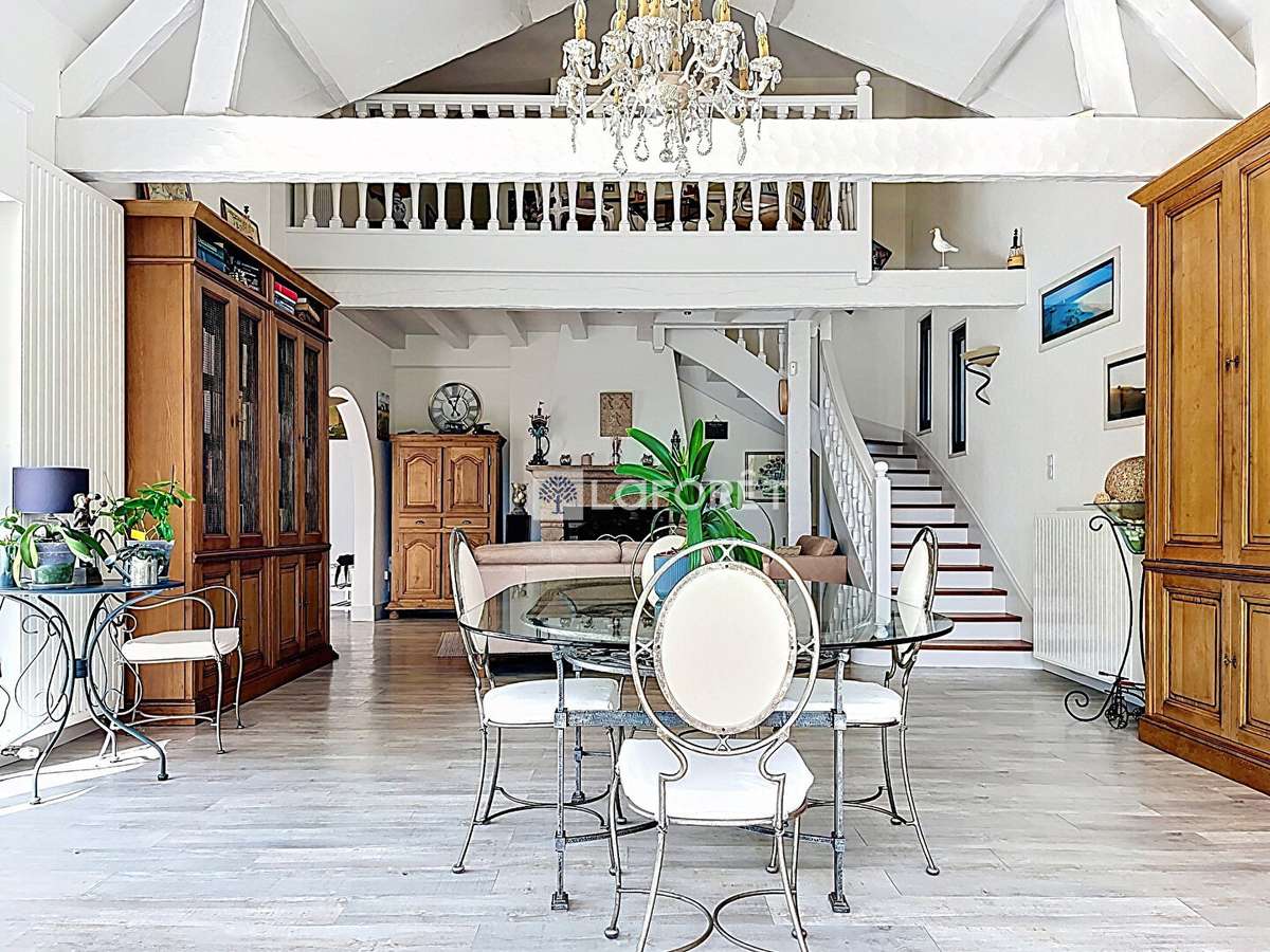 Maison Crach