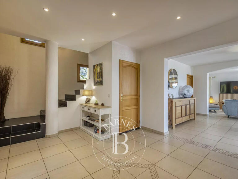 Maison Cranves-Sales - 4 chambres - 320m²