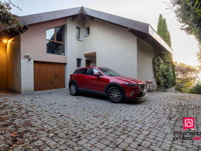 House Cranves-Sales - 5 bedrooms
