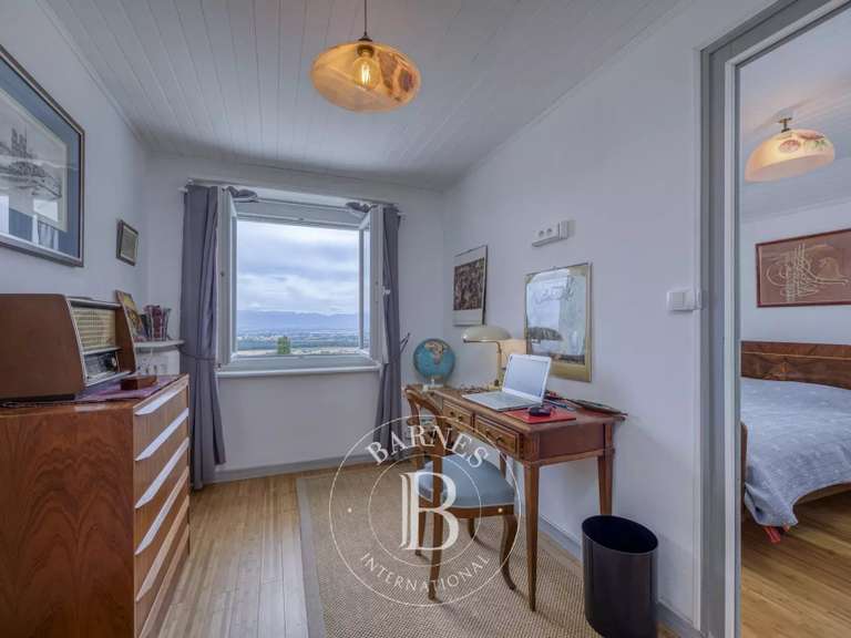 Maison Cranves-Sales - 4 chambres - 451m²