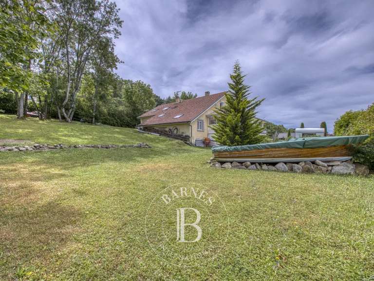 Maison Cranves-Sales - 4 chambres - 451m²