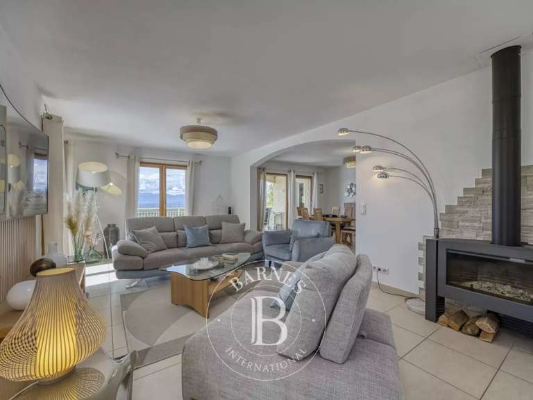 Maison Cranves-Sales - 4 chambres - 320m²