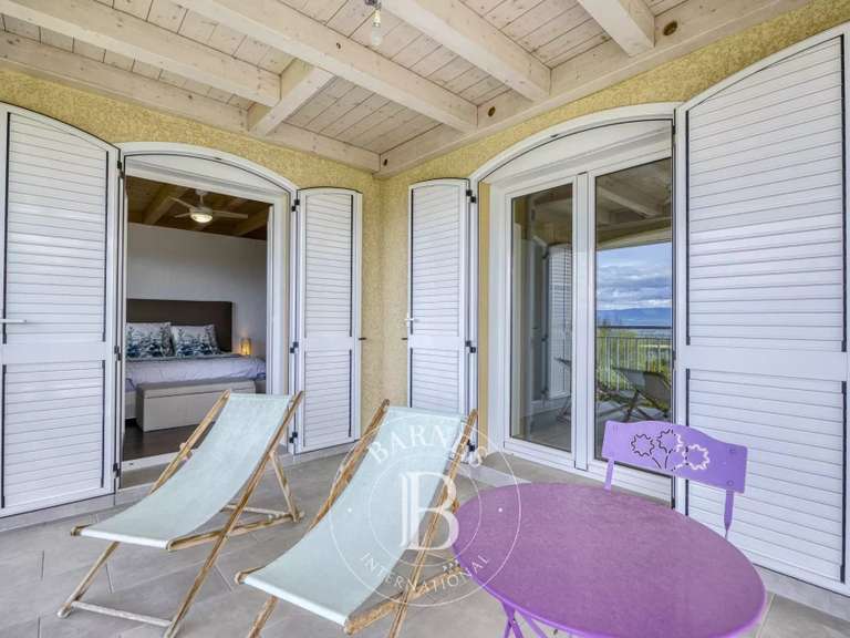 Maison Cranves-Sales - 4 chambres - 320m²