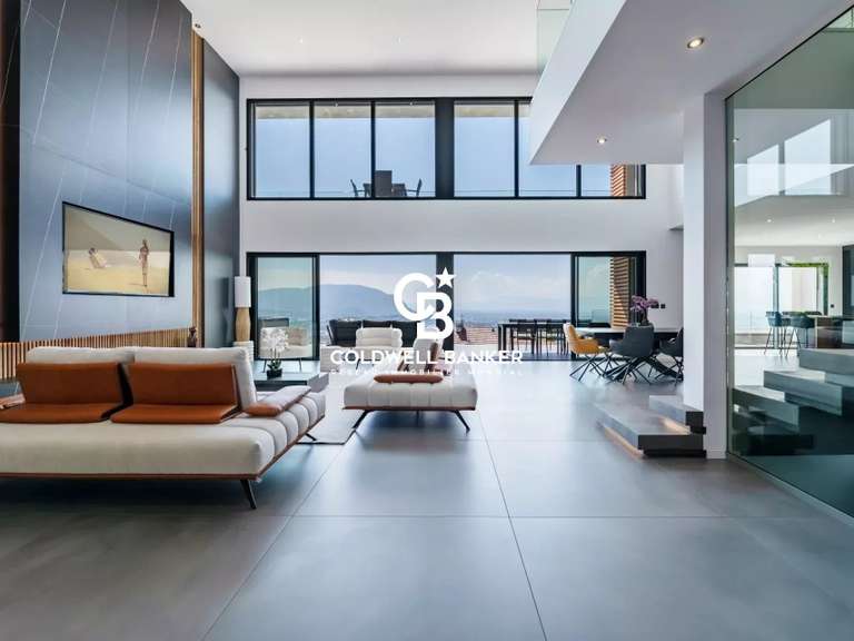 Maison Cranves-Sales - 4 chambres - 375m²
