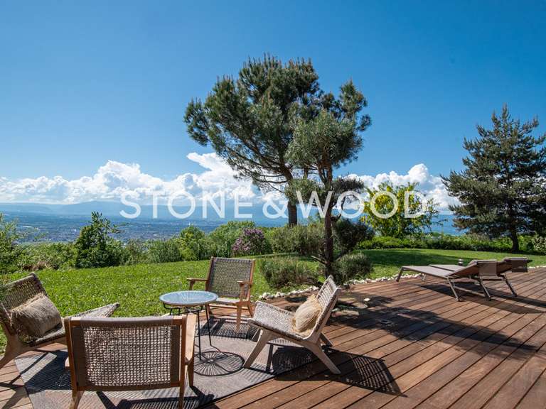 Maison Cranves-Sales - 6 chambres - 300m²