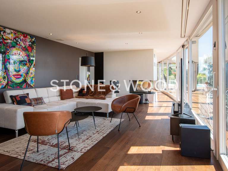 Maison Cranves-Sales - 6 chambres - 300m²