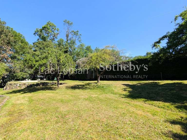 Maison Cranves-Sales - 4 chambres - 276m²