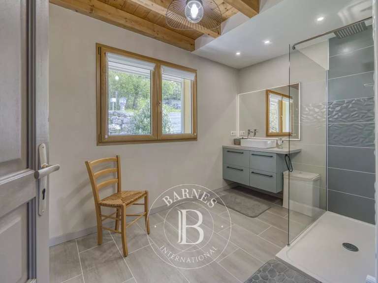 Maison Cranves-Sales - 4 chambres - 320m²