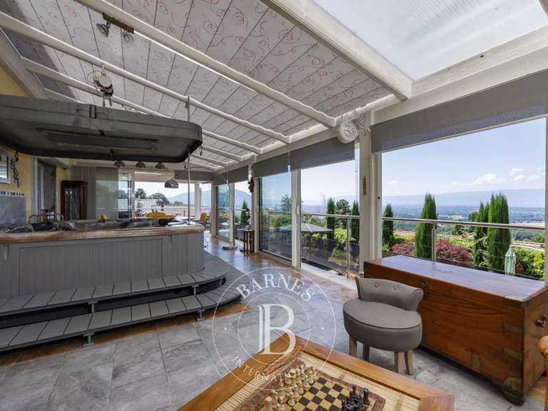Maison Cranves-Sales - 4 chambres - 451m²