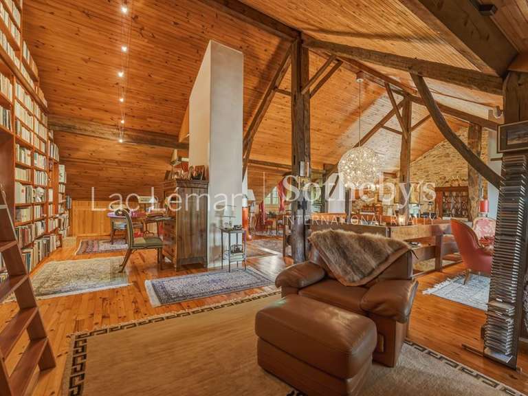 Maison Cranves-Sales - 6 chambres - 394m²