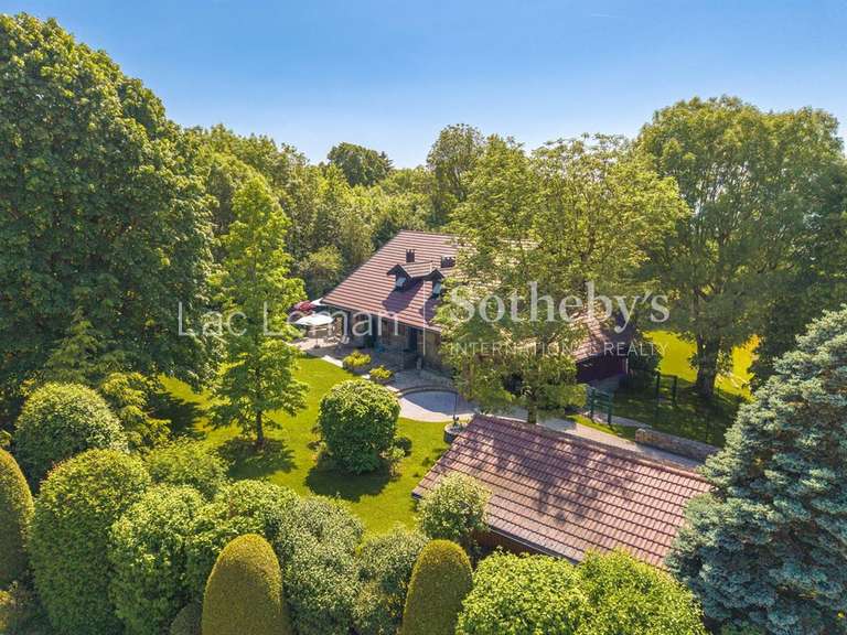 Maison Cranves-Sales - 6 chambres - 394m²