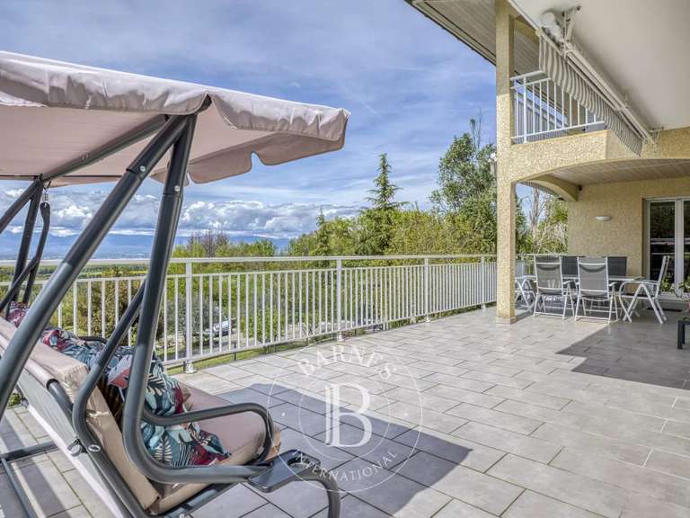 Maison Cranves-Sales - 4 chambres - 320m²