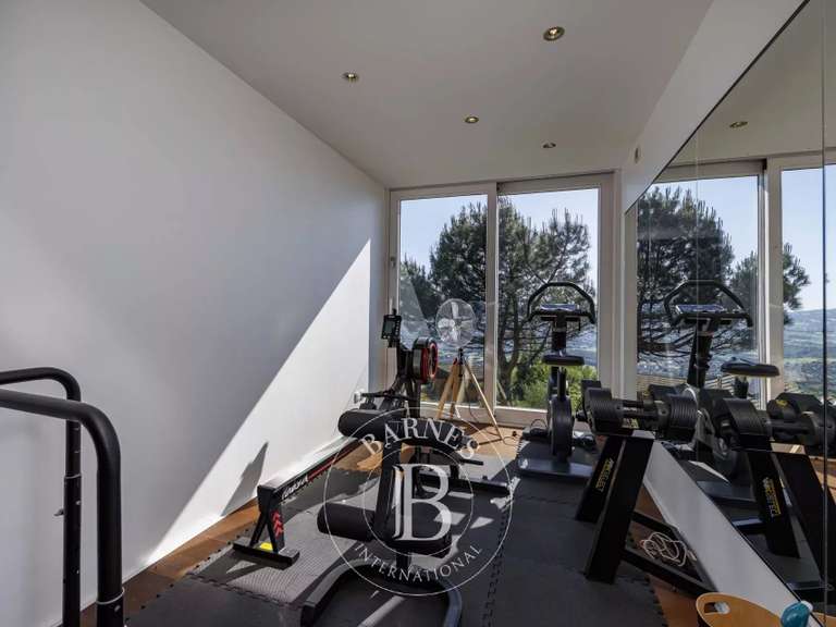Villa Cranves-Sales - 10 chambres - 300m²