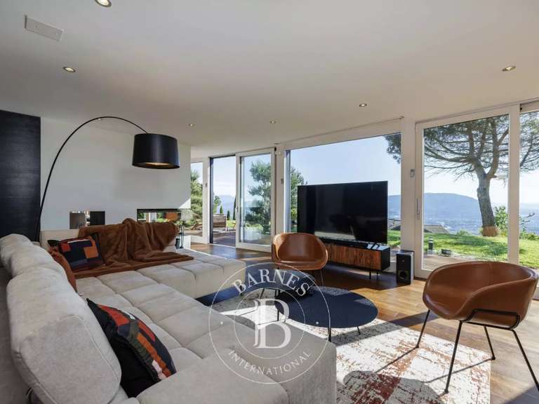 Villa Cranves-Sales - 10 chambres - 300m²