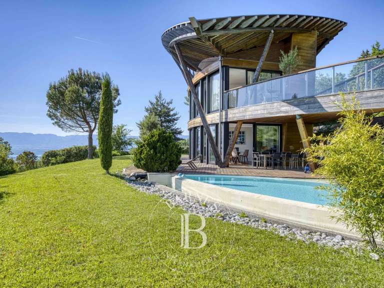 Villa Cranves-Sales - 10 chambres - 300m²