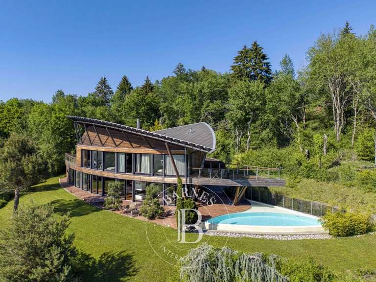 Villa Cranves-Sales - 10 chambres - 300m²