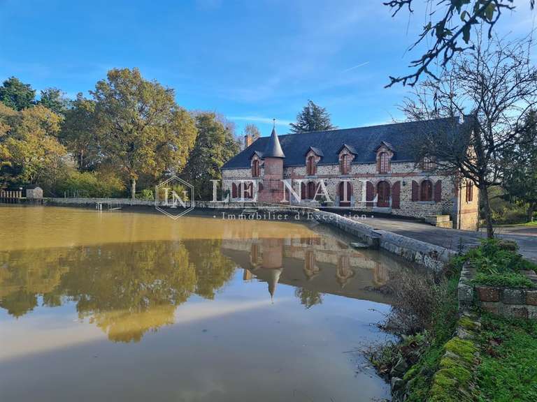 Terrain Craon - 196657m²