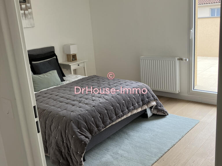 Apartment Craponne - 3 bedrooms - 89m²