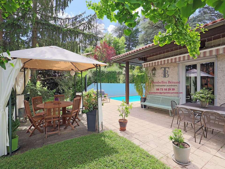 Property Craponne