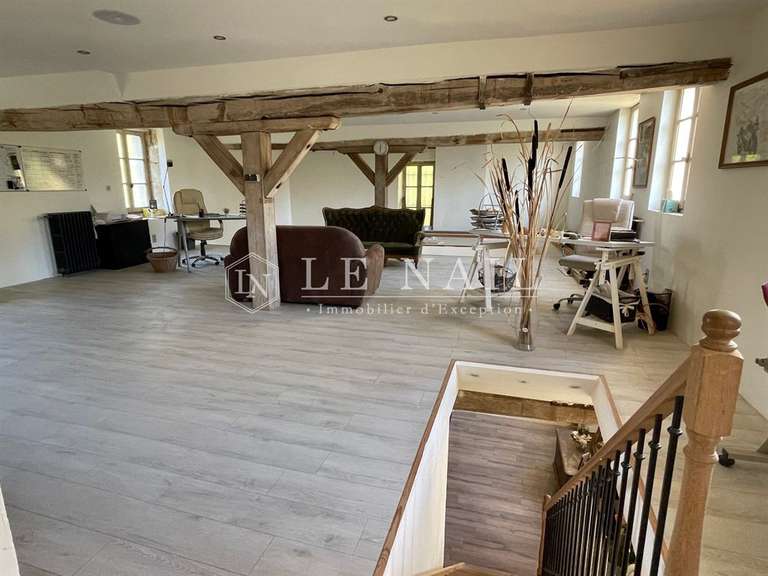 Maison Crépy-en-Valois - 7 chambres - 600m²