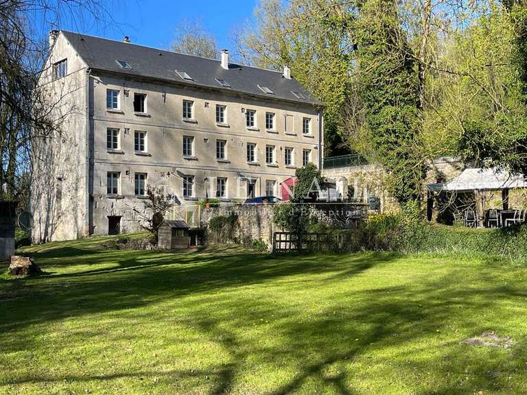 Maison Crépy-en-Valois - 7 chambres - 600m²