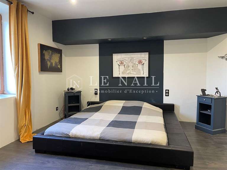 Maison Crépy-en-Valois - 7 chambres - 600m²