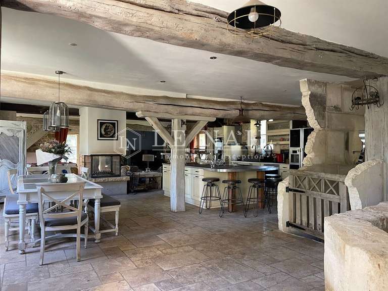 Maison Crépy-en-Valois - 7 chambres - 600m²