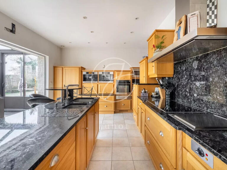 House Crespières - 5 bedrooms - 450m²