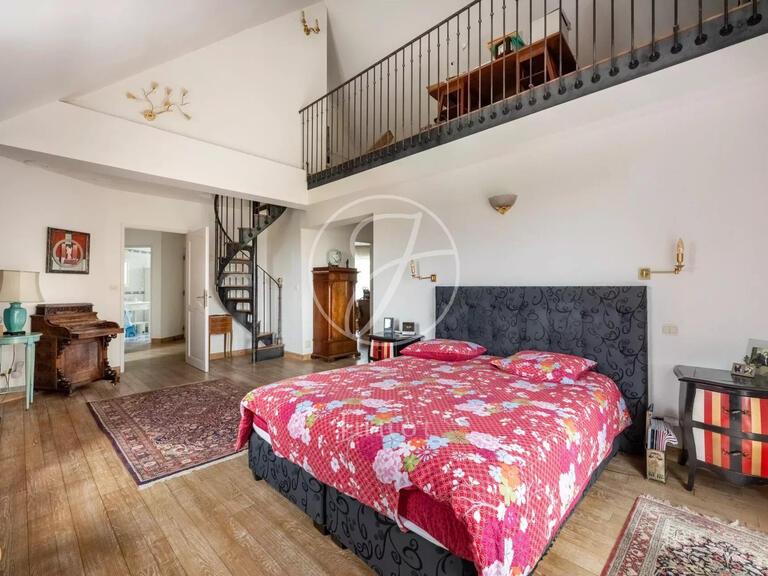House Crespières - 5 bedrooms - 450m²