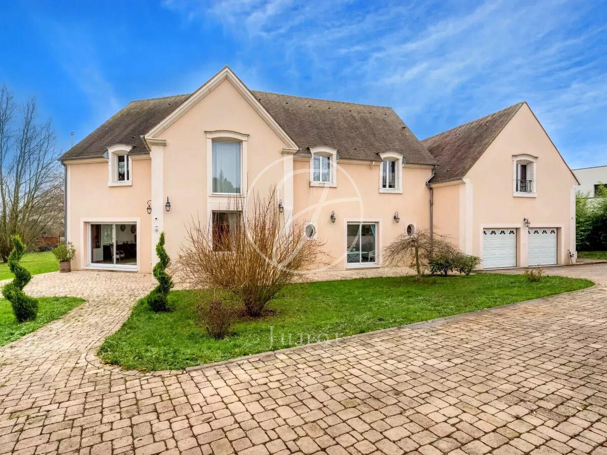 Maison Crespières