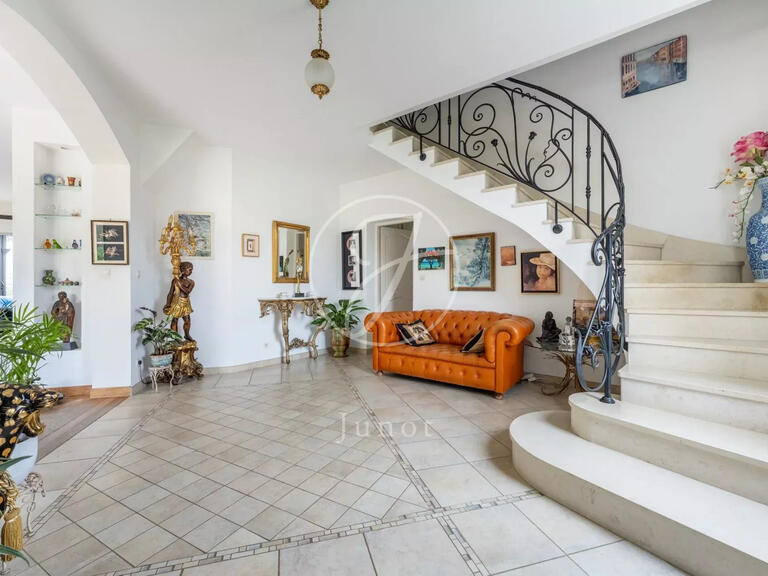 House Crespières - 5 bedrooms - 450m²