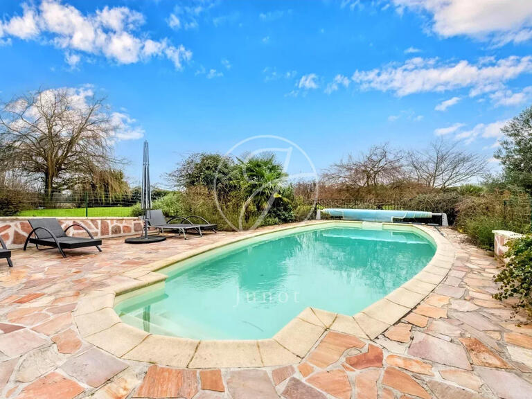 House Crespières - 5 bedrooms - 450m²