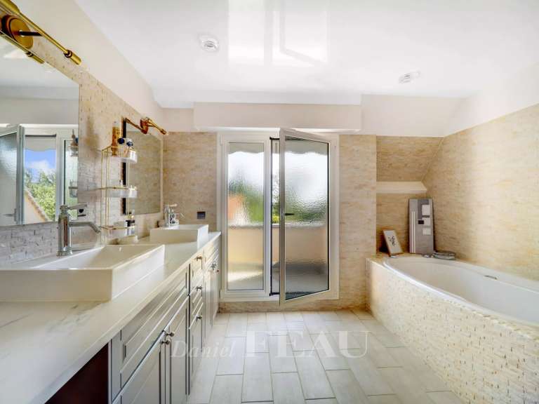 Maison Crespières - 5 chambres - 591m²