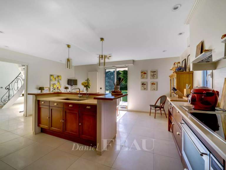 Maison Crespières - 5 chambres - 591m²