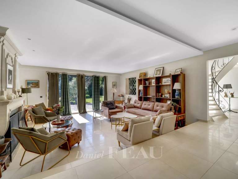 Maison Crespières - 5 chambres - 591m²