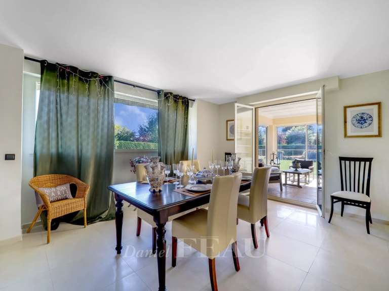 Maison Crespières - 5 chambres - 591m²