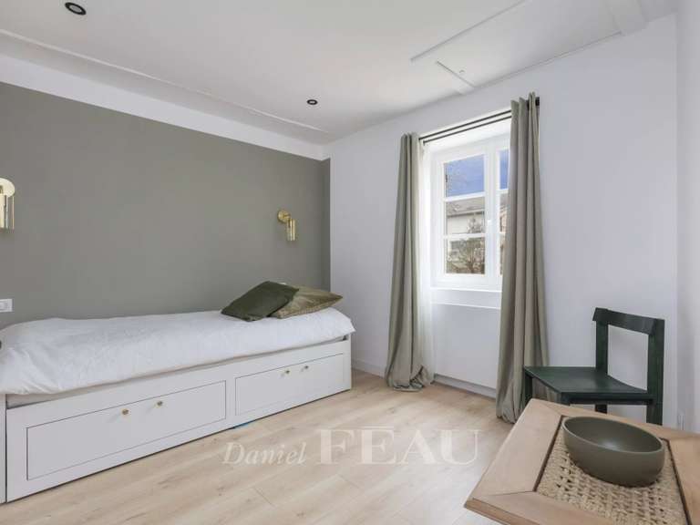 Maison Crespières - 4 chambres - 146m²