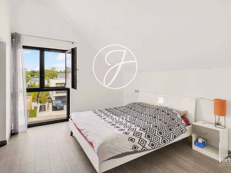 Maison Crespières - 4 chambres - 240m²
