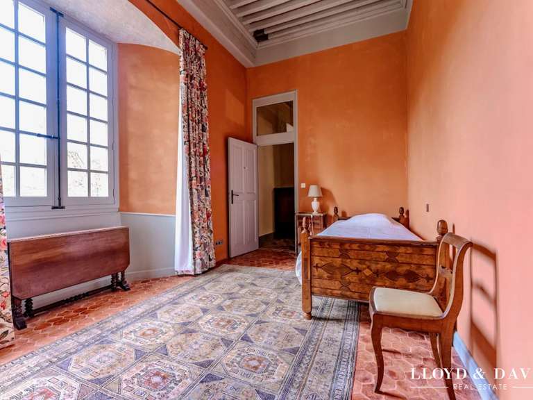 Castle Crest - 20 bedrooms - 6000m²