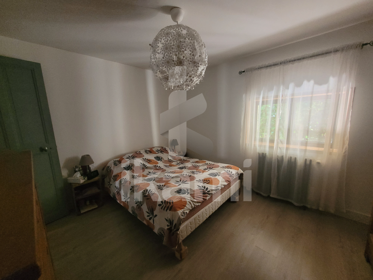 House Crest - 5 bedrooms - 175m²