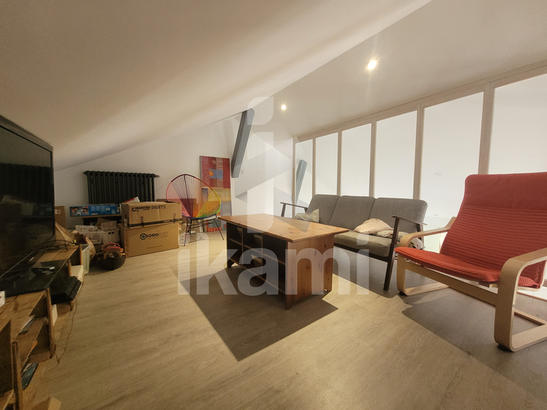 House Crest - 5 bedrooms - 175m²