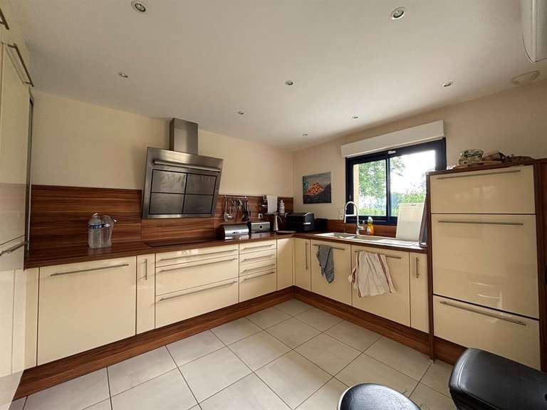 Maison Creully - 5 chambres - 388m²