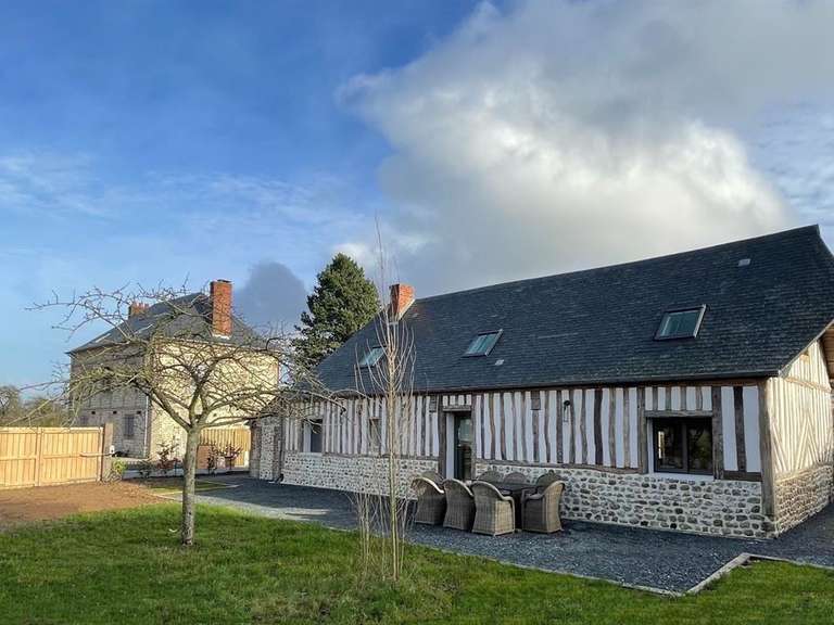 Maison Cricqueboeuf - 26 chambres - 830m²