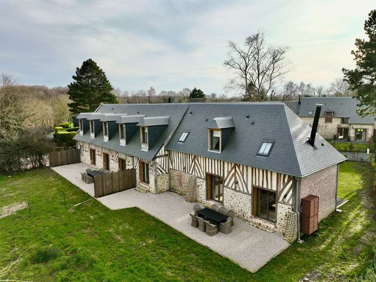 Maison Cricqueboeuf - 26 chambres - 830m²
